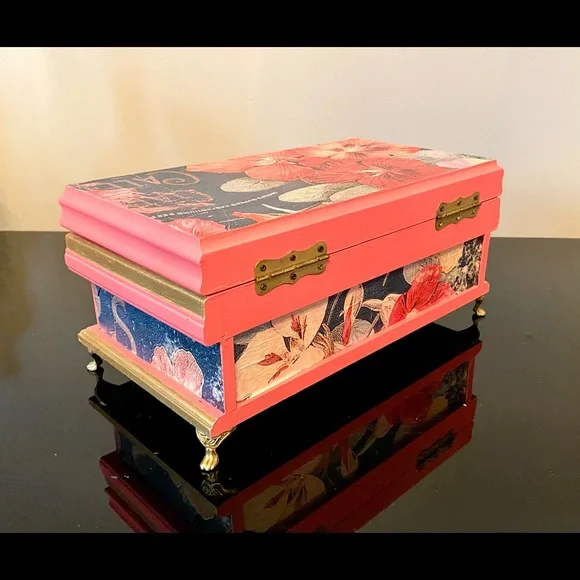 Coral and Gold Hand Paintef Vintage Jewelry Box